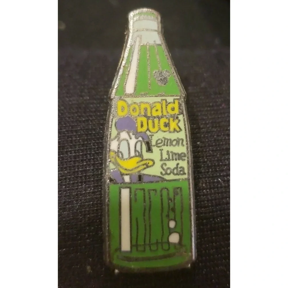 Disney Pin Donald Duck‎ Soda Pop Bottle Hidden Mickey Collection 75115 DLR 2010